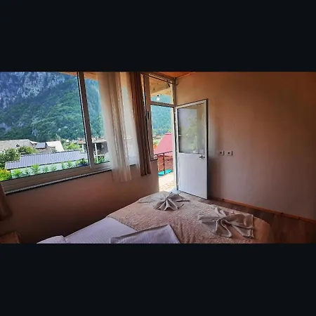 Pensjonat Mikel Center 3*