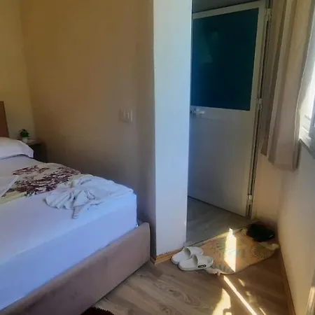 בית הארחה Mikel Center