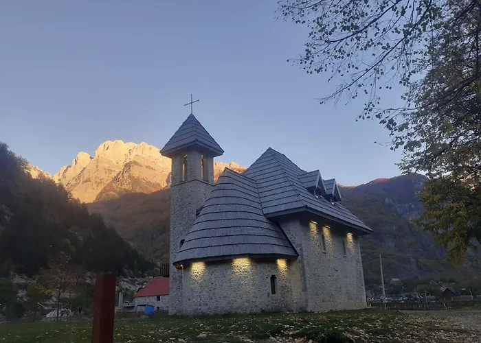 Mikel Center Gæstehus Theth