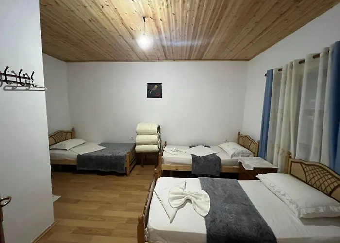 Mikel Center בית הארחה טת